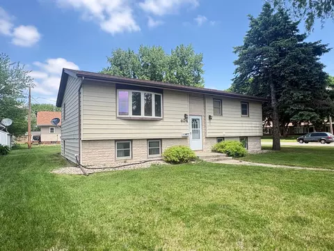 Exterior - 404 E 3rd St, Madison, MN 56256 photo 5 of 10