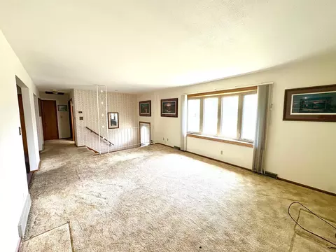 Living - 404 E 3rd St, Madison, MN 56256 photo 2 of 3