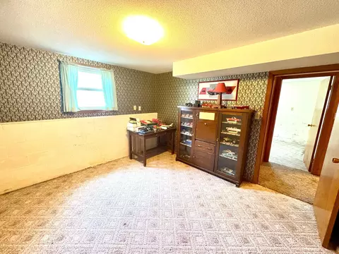 Bedroom - 404 E 3rd St, Madison, MN 56256 photo 4 of 4