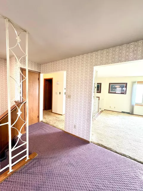 Entry Way - 404 E 3rd St, Madison, MN 56256 photo 4 of 5