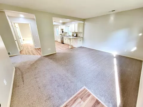 715 Elm St, Anoka, MN 55303