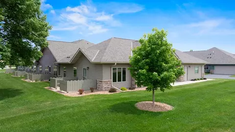 Exterior - 1626 Thunderbird Rd, Marshall, MN 56258 photo 5 of 8