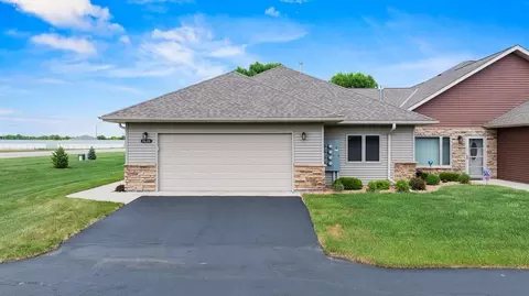 Exterior - 1626 Thunderbird Rd, Marshall, MN 56258 photo 7 of 8