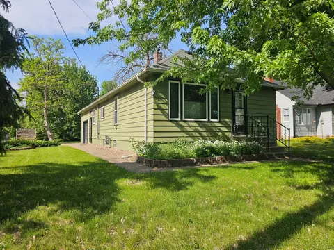 567 1st Ave NW, Forest Lake, MN 55025