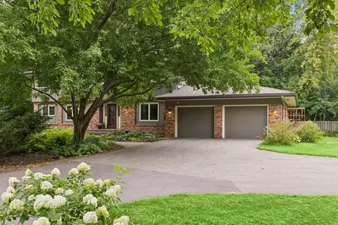 265 Oakwood Rd, Hopkins, MN 55343