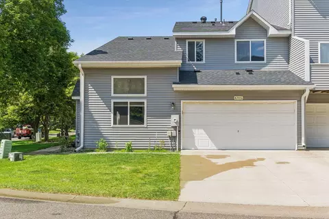 670 Kingfisher Ln #G, Woodbury, MN 55125