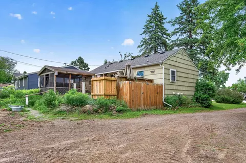 Exterior - 642 Highway 55, Hamel, MN 55340 photo 3 of 8