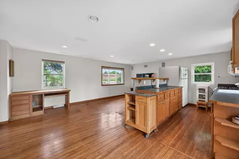 Kitchen - 642 Highway 55, Hamel, MN 55340 photo 1 of 4