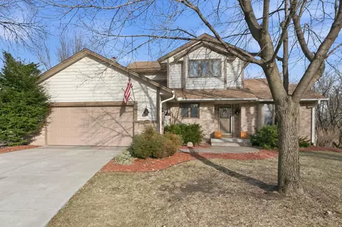 14765 38th Ave N, Plymouth, MN 55446