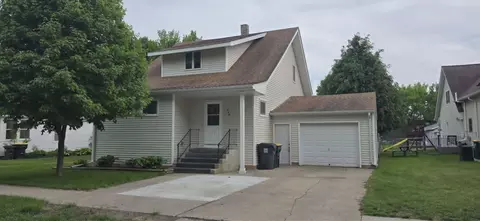562 South St, Wabasso, MN 56293