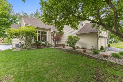 4648 Allendale Dr, White Bear Lake, MN 55127