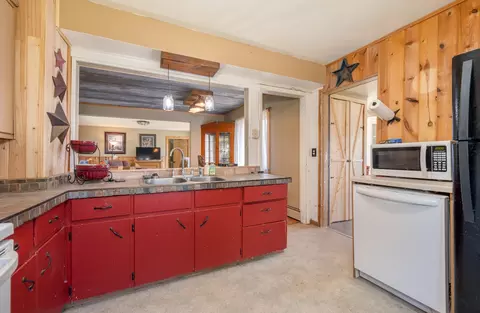 Kitchen - 15833 Sago 4, Warba, MN 55793 photo 3 of 3