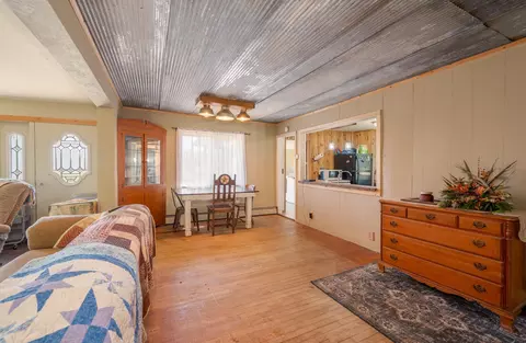 Dining - 15833 Sago 4, Warba, MN 55793 photo 1 of 2