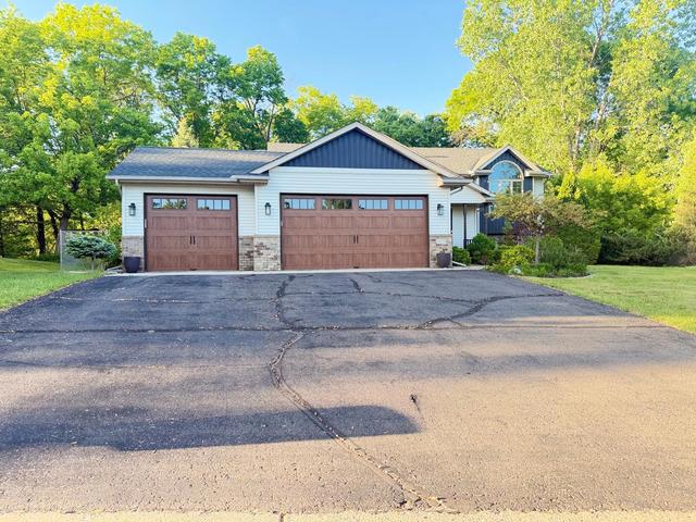2533 Montana Ave E, Maplewood, MN 55119