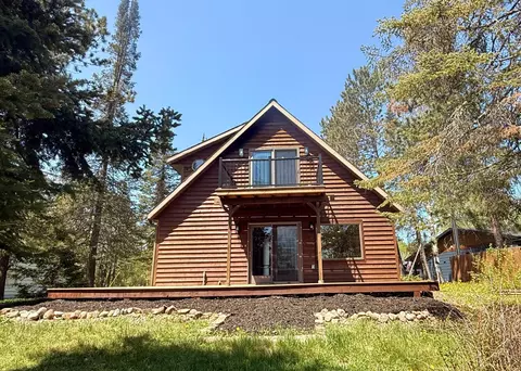 6592 Dewey Point Rd, Chisholm, MN 55719