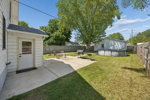 Exterior - 407 Red River Ave S, Cold Spring, MN 56320 photo 4 of 8
