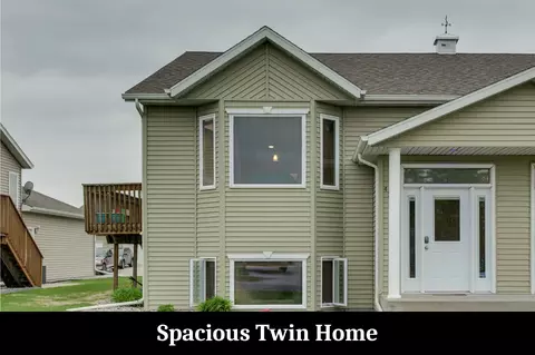 4711 Harvest Dr S, Fargo, ND 58104
