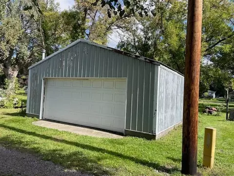 7 E Nn E 4th Ave E, Wood Lake, MN 56297