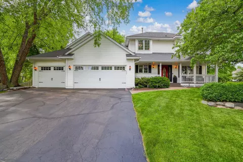 8761 Inverness Rd, Woodbury, MN 55125