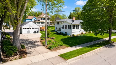 26 3rd Ave SW, Glenwood, MN 56334