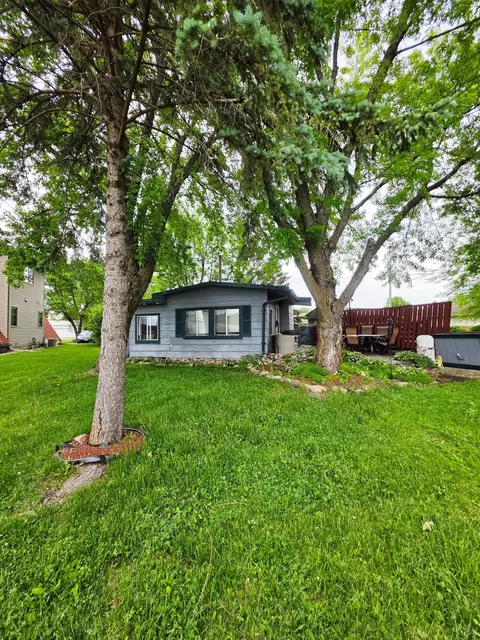 Exterior - 109 Willow Point Dr, Elysian, MN 56028 photo 6 of 6
