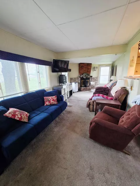 Living - 109 Willow Point Dr, Elysian, MN 56028 photo 1 of 3