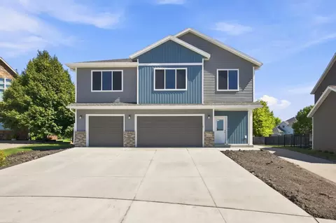6150 18th St S, Fargo, ND 58104