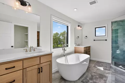 Bath - 12989 Bauer Dr N, Champlin, MN 55316 photo 7 of 14