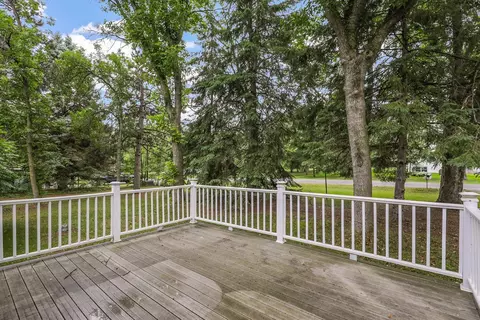 39789 Nez Pierce Ln, North Branch, MN 55056