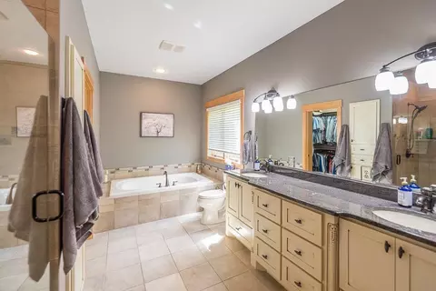 Bath - 6064 Fairfax Rd, Baxter, MN 56425 photo 2 of 6