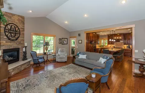 Living - 6064 Fairfax Rd, Baxter, MN 56425 photo 3 of 4