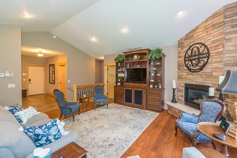 Living - 6064 Fairfax Rd, Baxter, MN 56425 photo 2 of 4