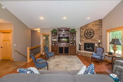 Living - 6064 Fairfax Rd, Baxter, MN 56425 photo 1 of 4