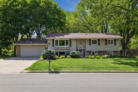11304 19th Ave S, Burnsville, MN 55337