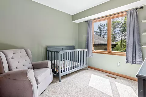 Bedroom - 1570 Lakeview Curv, Eagan, MN 55122 photo 5 of 7