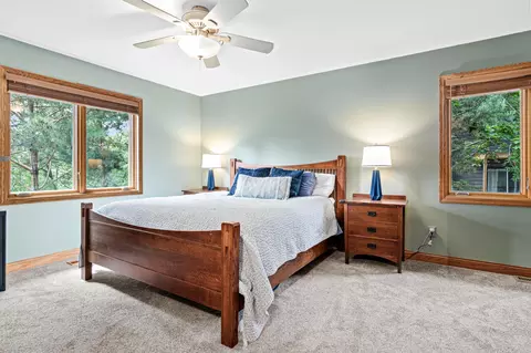 Bedroom - 1570 Lakeview Curv, Eagan, MN 55122 photo 6 of 7