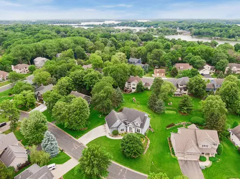 6625 Walnut Dr, Mound, MN 55364