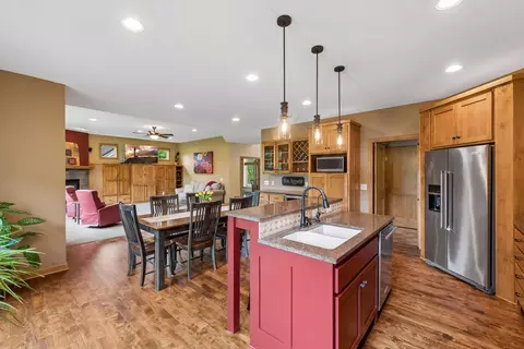 Kitchen - 6625 Walnut Dr, Mound, MN 55364 photo 2 of 6