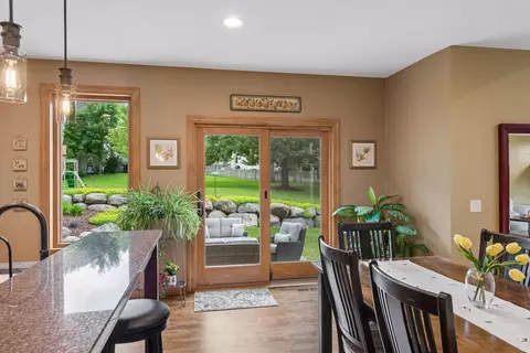 Entry Way - 6625 Walnut Dr, Mound, MN 55364 photo 3 of 5