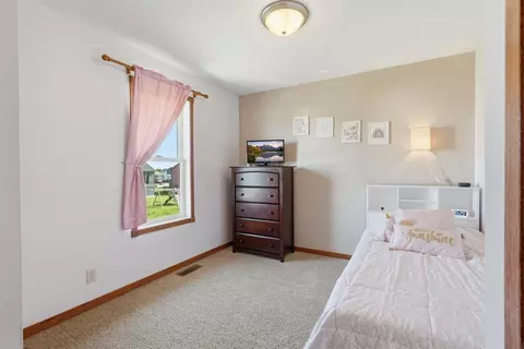 Bedroom - 1607 Mallard Ave, Baldwin, WI 54002 photo 4 of 5