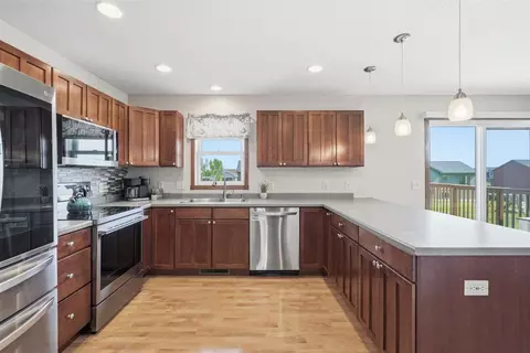 Kitchen - 1607 Mallard Ave, Baldwin, WI 54002 photo 3 of 3