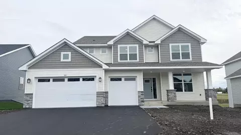 661 Sierra Pkwy, Waconia, MN 55387