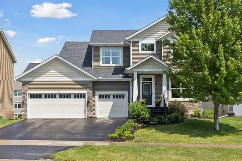11946 32nd St N, Lake Elmo, MN 55042