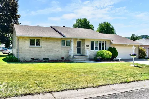 308 Emherst St, Winona, MN 55987