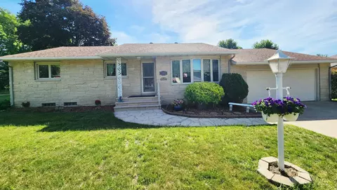 308 Emherst St, Winona, MN 55987