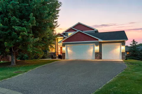 1221 118th Ln NE, Blaine, MN 55434