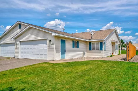 2238 Sacia Ln, Hudson, WI 54016
