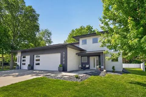 3795 Stone Point Dr NE, Rochester, MN 55906