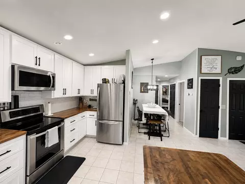 Kitchen - 202 Ash St, Bigfork, MN 56628 photo 3 of 4