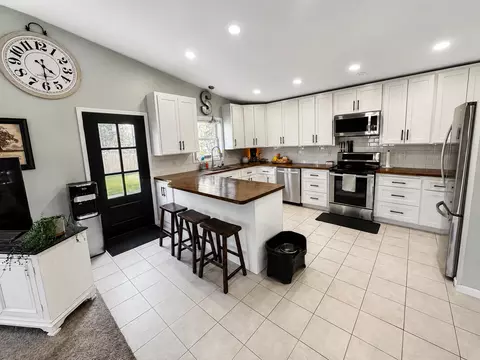 Kitchen - 202 Ash St, Bigfork, MN 56628 photo 1 of 4